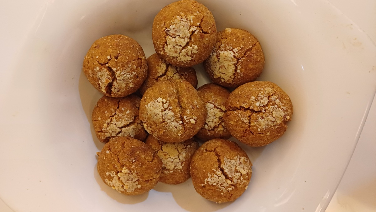 Jowar Almond Cookies